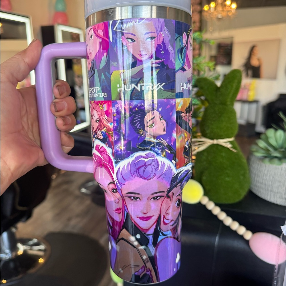 Huntrix large Character Travel Mug